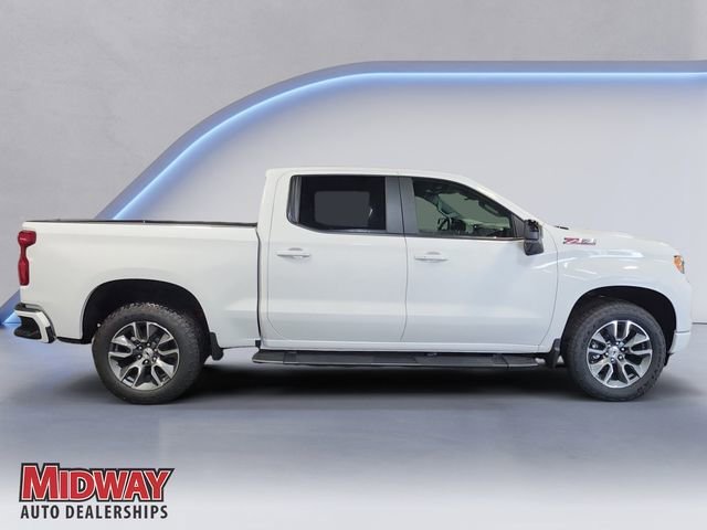 New 2026 Summit White Chevrolet RST image 6