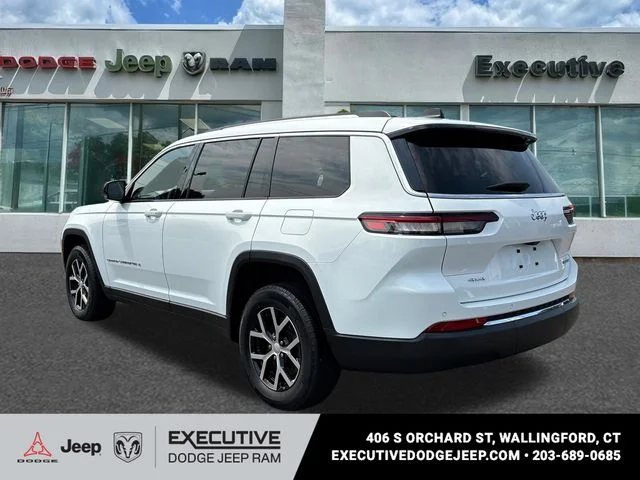 Used 2023 White Jeep Limited image 2