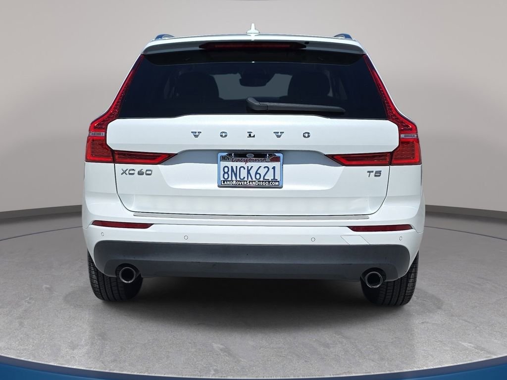 Used 2020 White Volvo T5 Momentum image 7