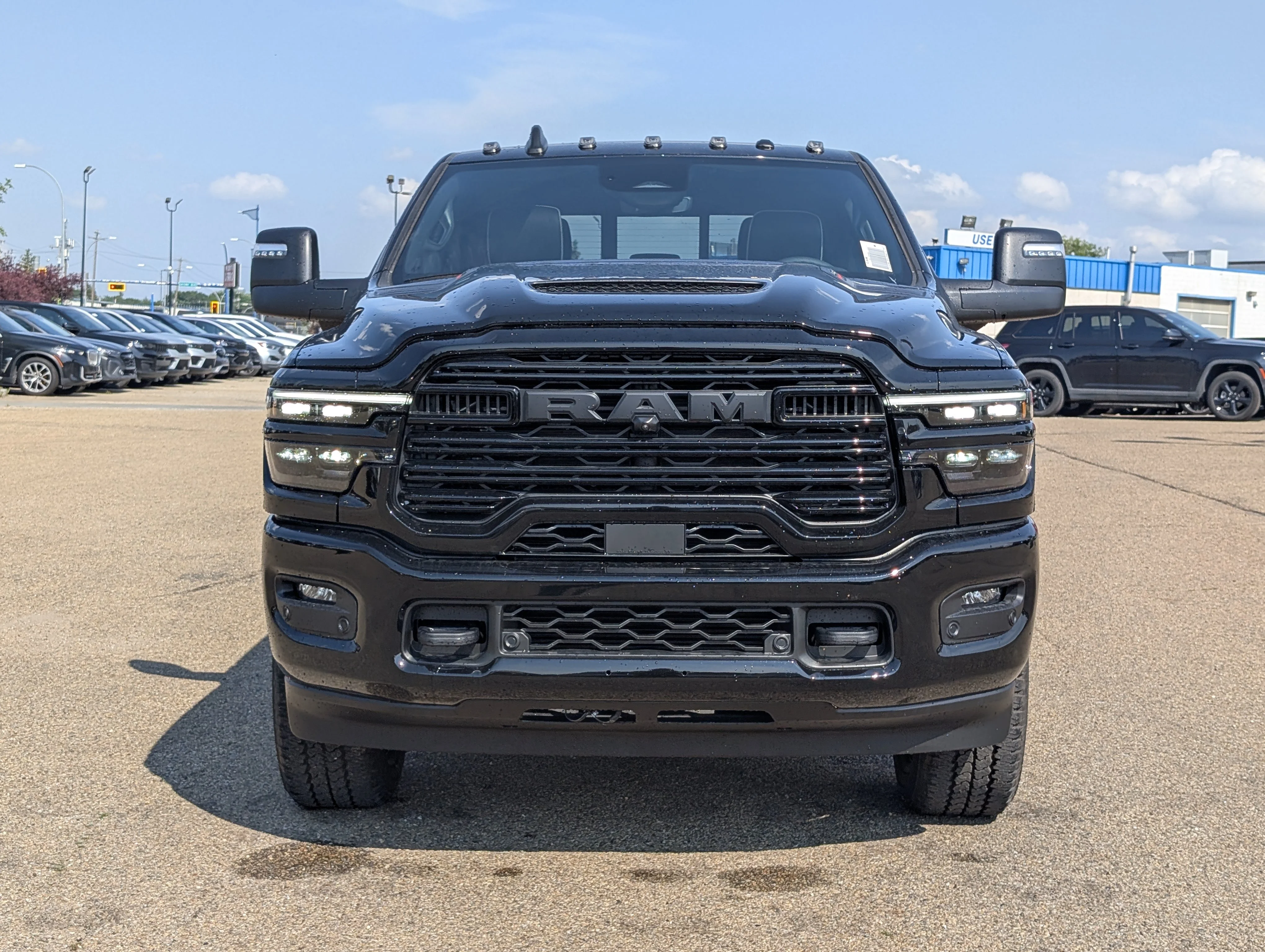 New 2026 Diamond Black Crystal Pearlcoat Ram Laramie image 10