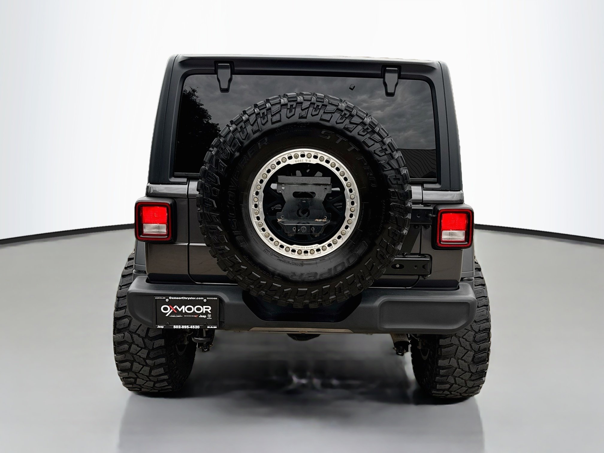 Used 2021 Granite Crystal Metallic Clearcoat Jeep Unlimited Sport Altitude image 6