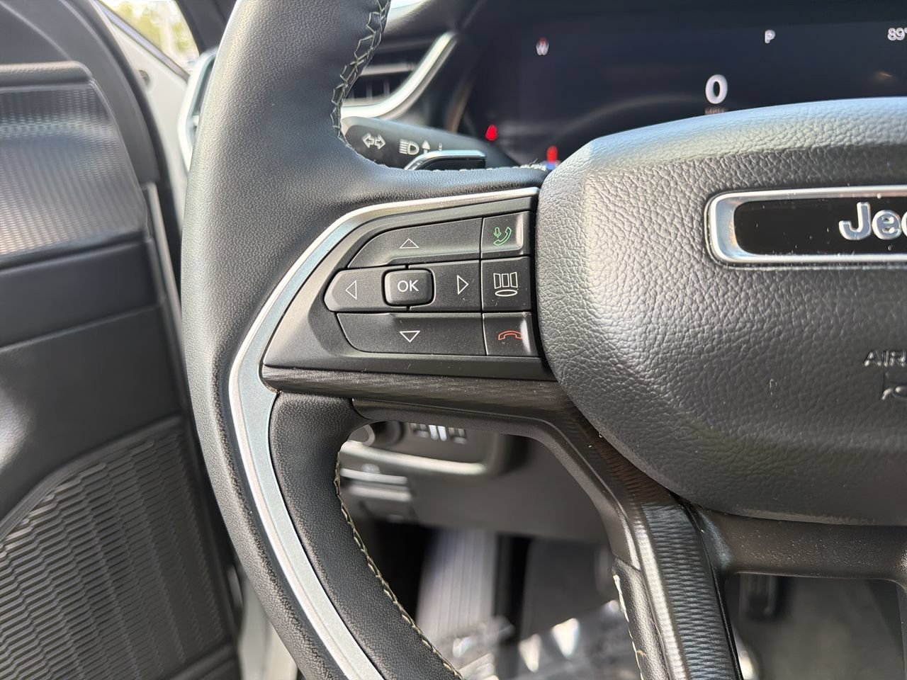 Used 2025 Bright White Clearcoat Jeep Altitude image 26