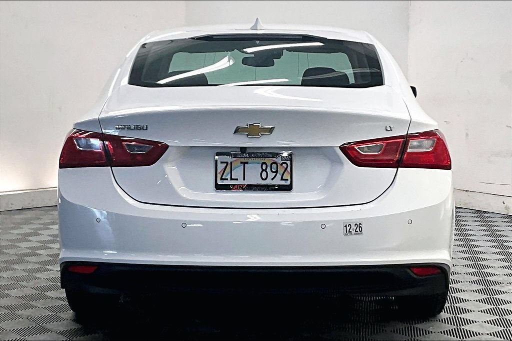 Used 2024 Summit White Chevrolet 1LT image 3