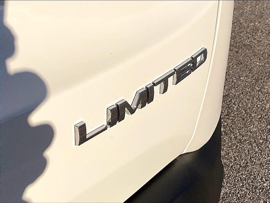 Used 2017 White Jeep Limited image 29
