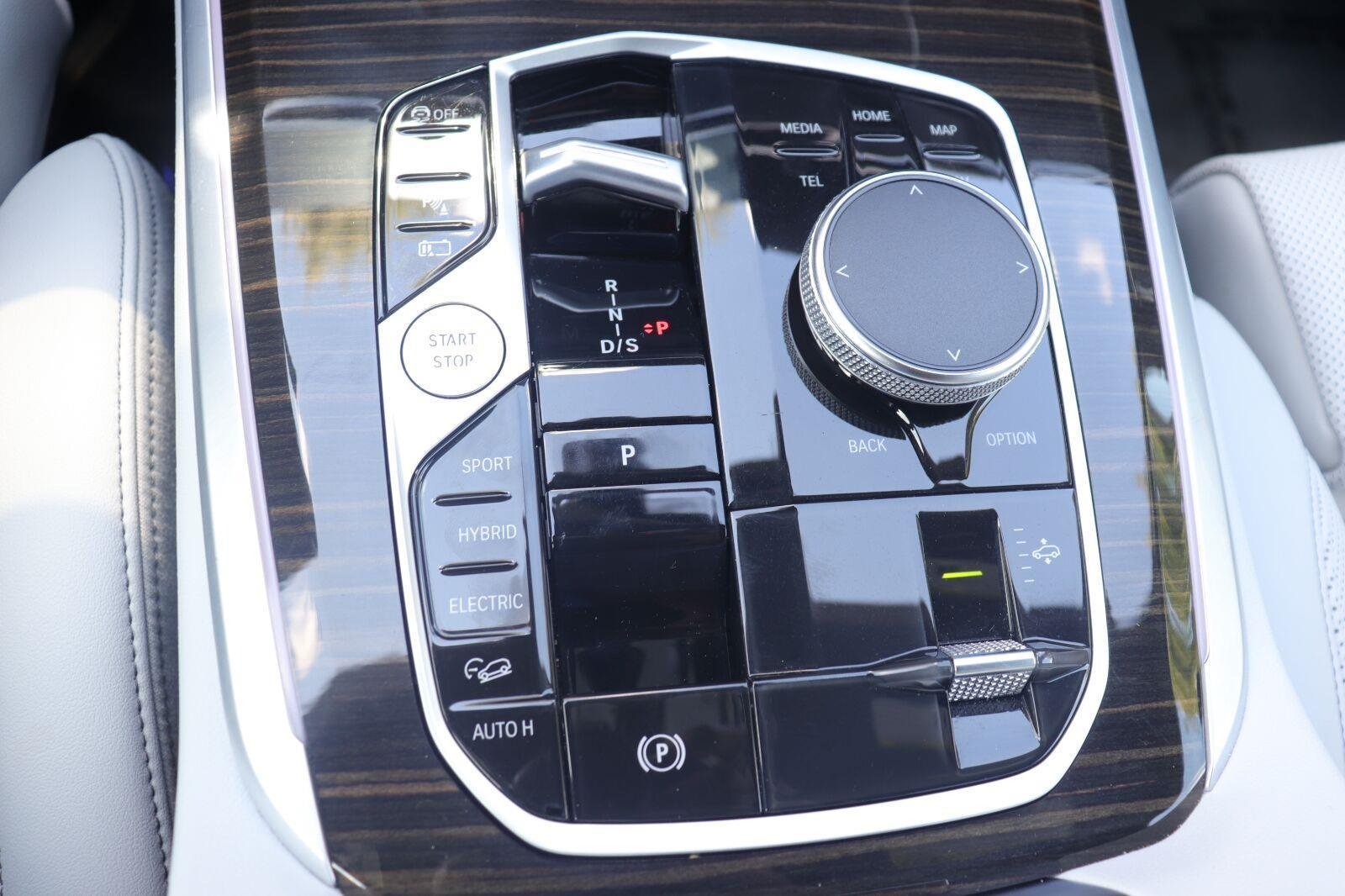 Used 2024 Alpine White BMW xDrive50e image 44