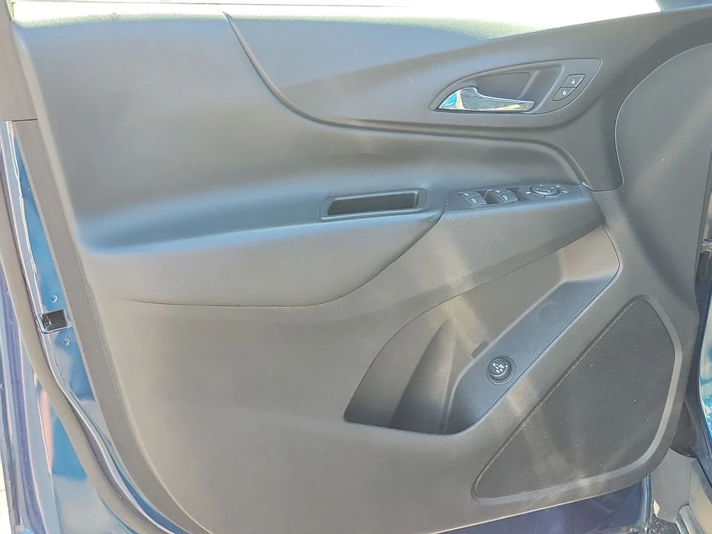 Used 2020 Pacific Blue Metallic Chevrolet LT image 21