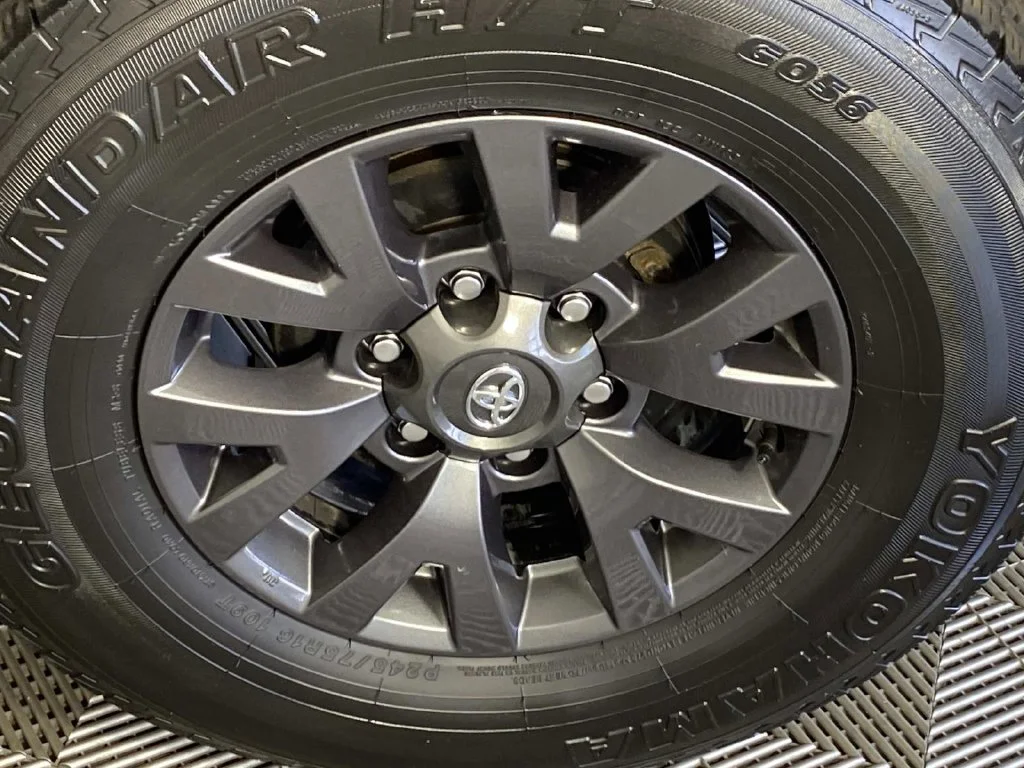 Used 2022 Magnetic Gray Metallic Toyota SR5 image 27