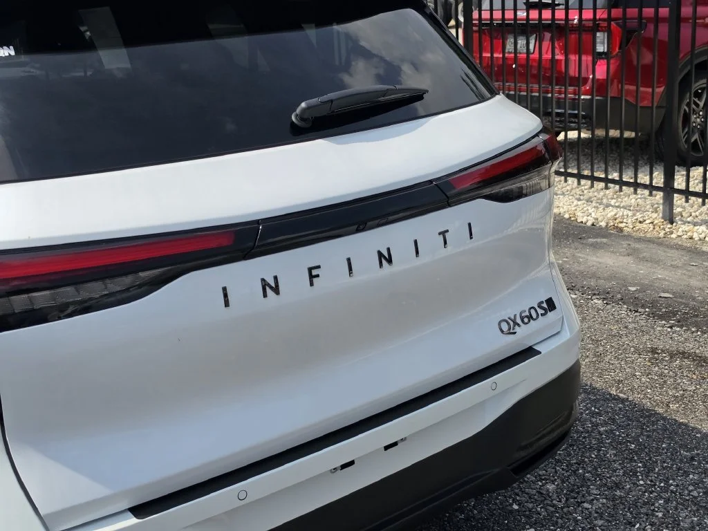 New 2027 White INFINITI SPORT image 6