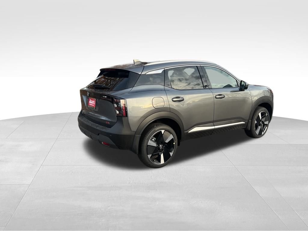 2025 Nissan Kicks SR photo 3