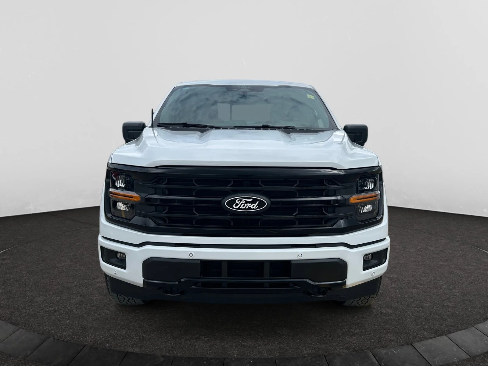 New 2026 Oxford White Ford XLT image 8