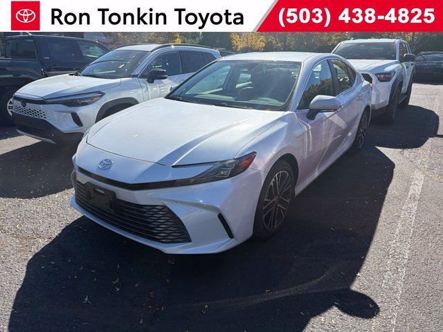 Pre-Owned 2025 Toyota Camry XLE 4D Sedan in Gresham #RTC25324