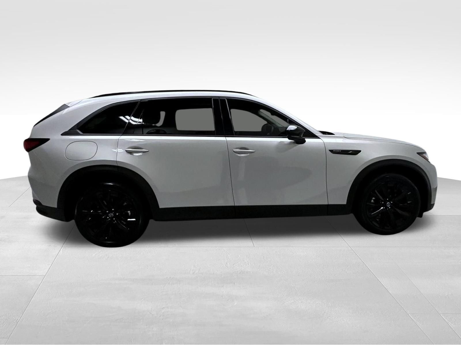 Used 2025 Silver Mazda Premium image 4