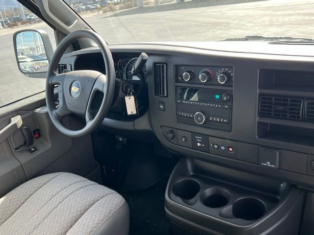2025 Chevrolet Express Cargo Work Van - Photo 17
