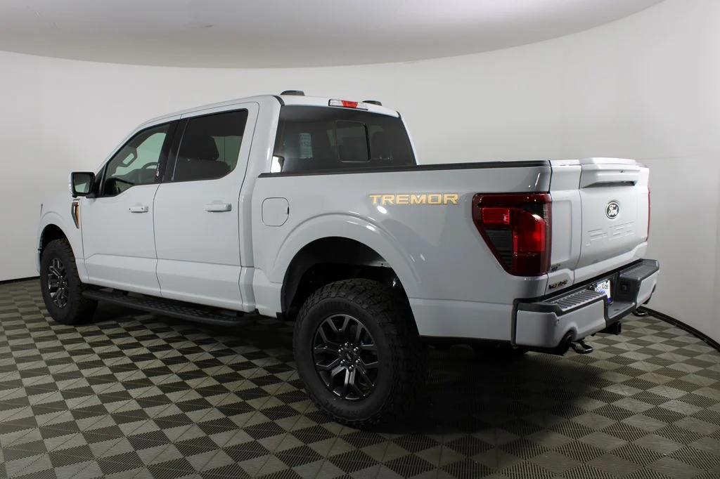 New 2026 White Ford Tremor image 5