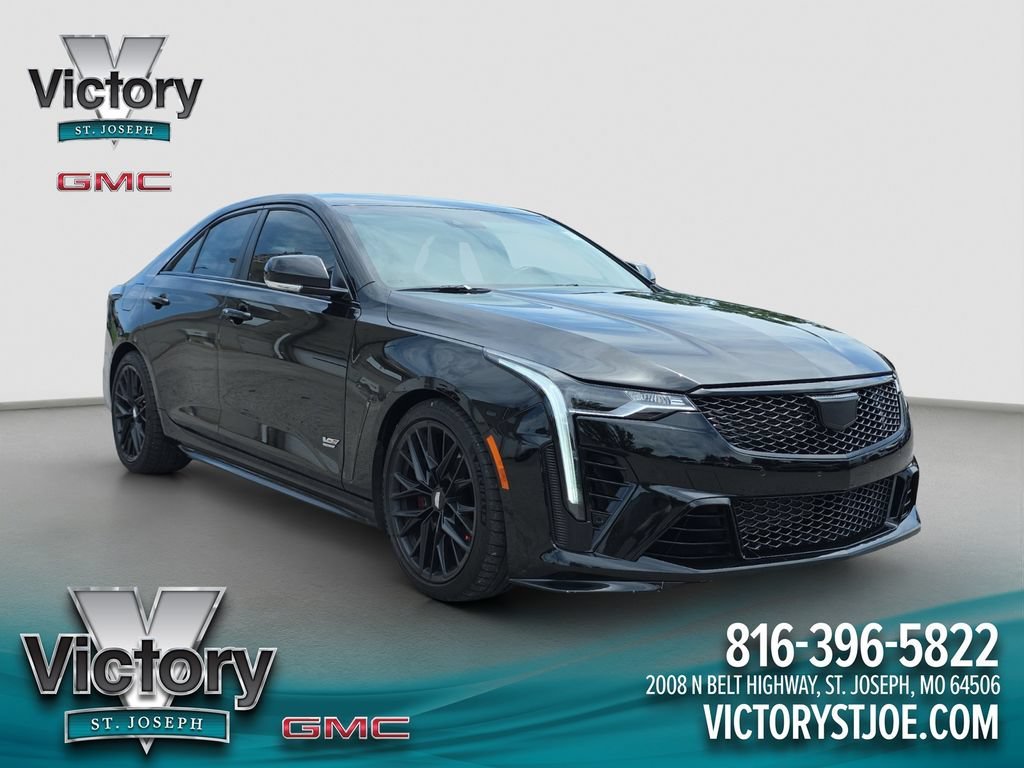 2024 Cadillac CT4 V-Series Blackwing's photo