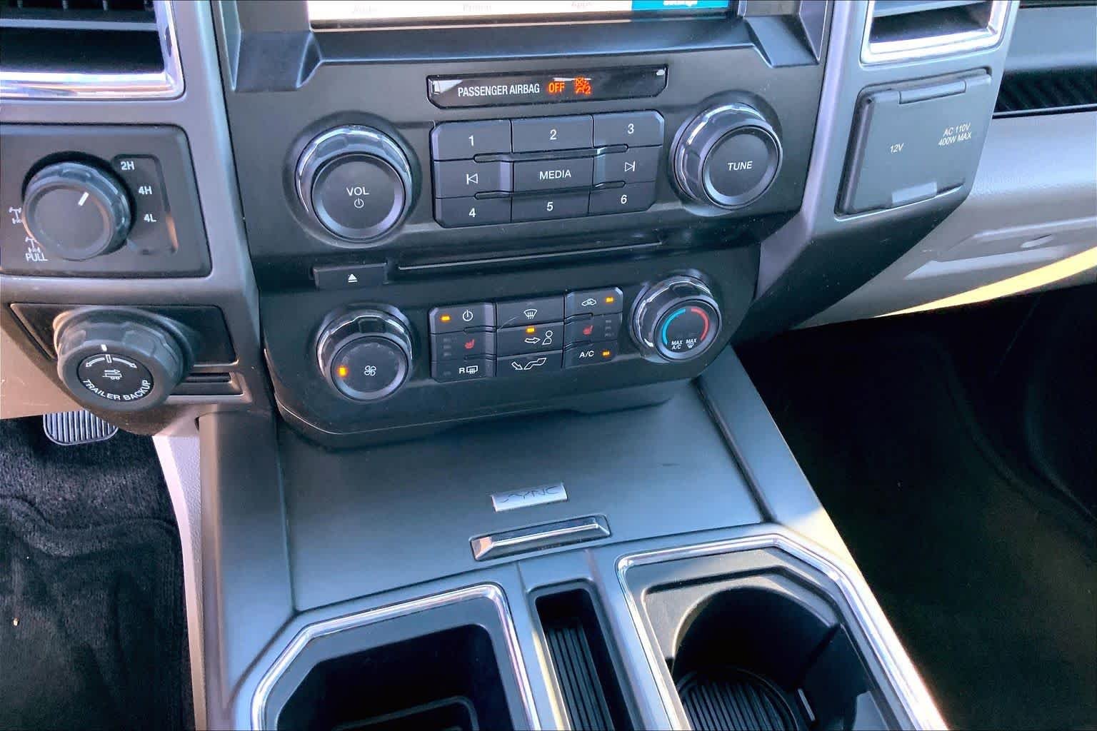 Used 2016 Blue Jeans Metallic Ford XLT image 34