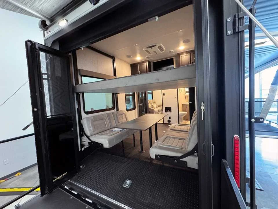 Used 2024 WHITE JAYCO  image 45