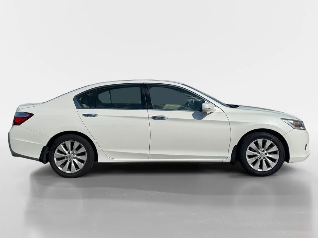 Used 2014 White Orchid Pearl Honda EX-L image 3