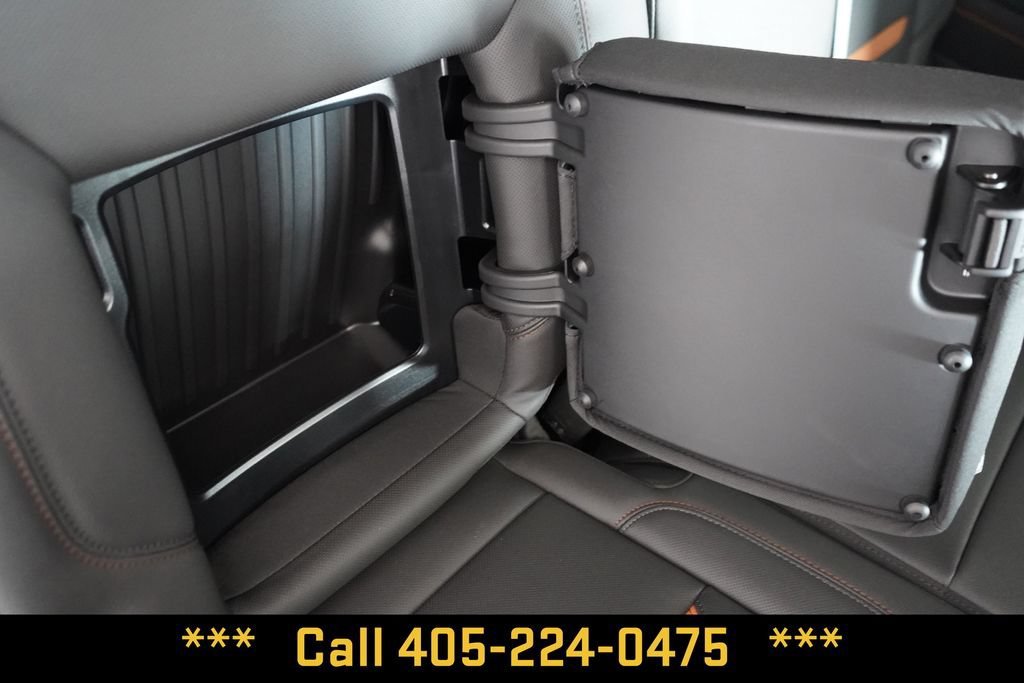 New 2026 Onyx Black GMC AT4 image 33