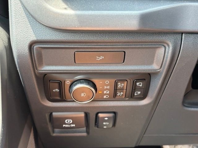 New 2026 Agate Black Metallic Ford XLT image 30