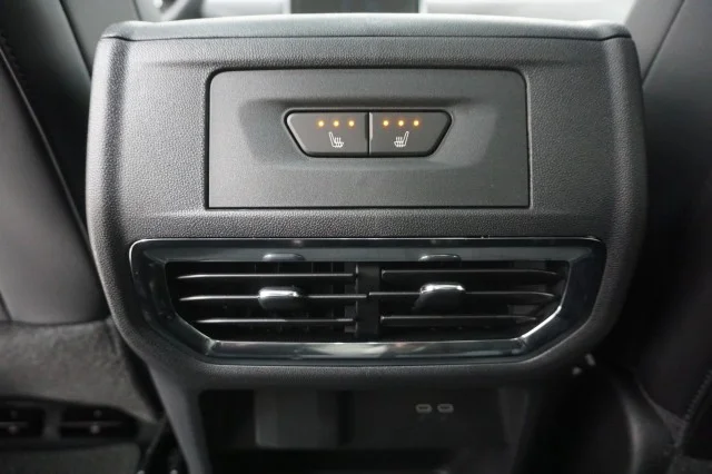 New 2025 Onyx Black GMC Max Range Denali image 38