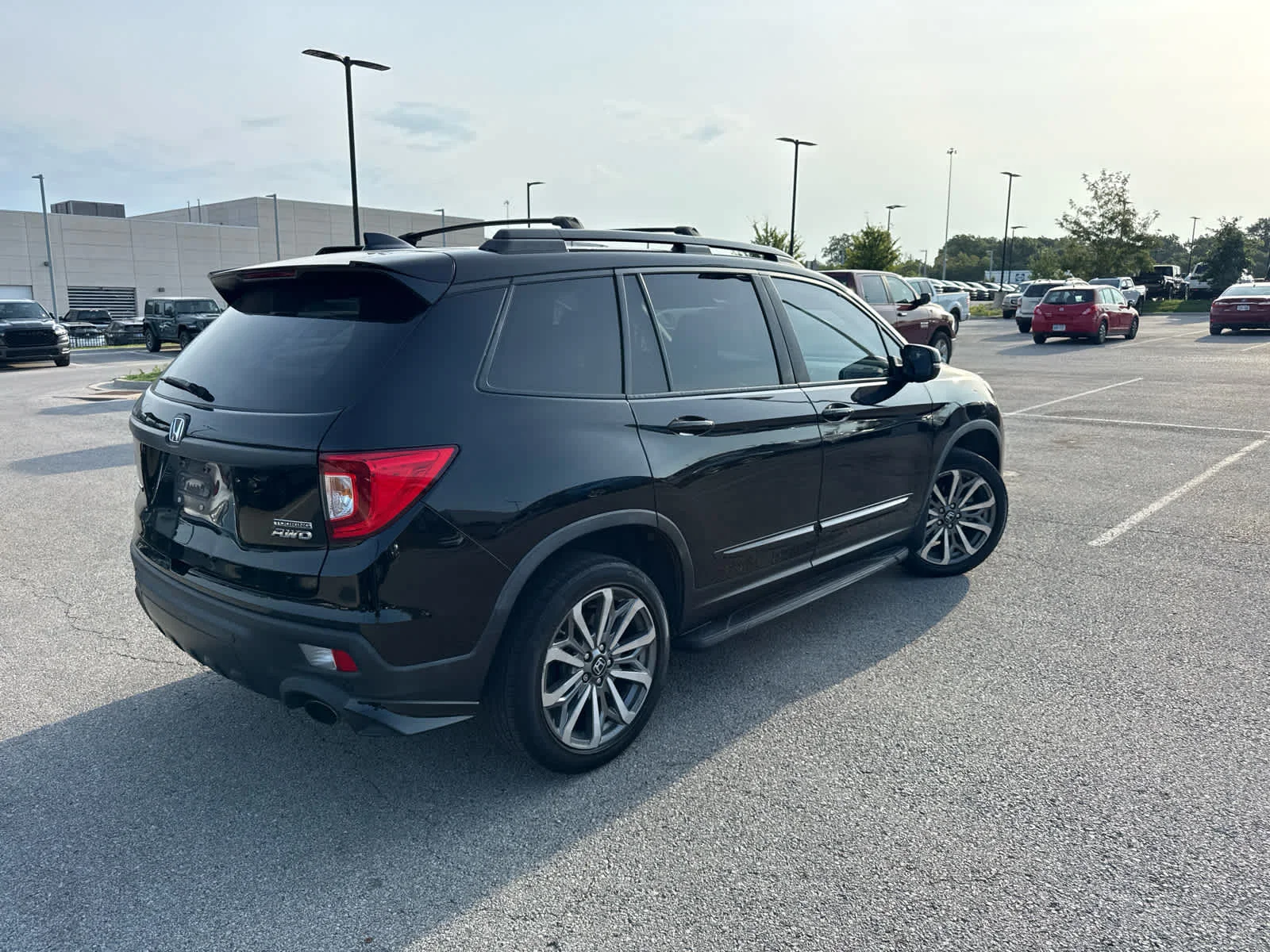 Used 2019 Crystal Black Pearl Honda Touring image 5