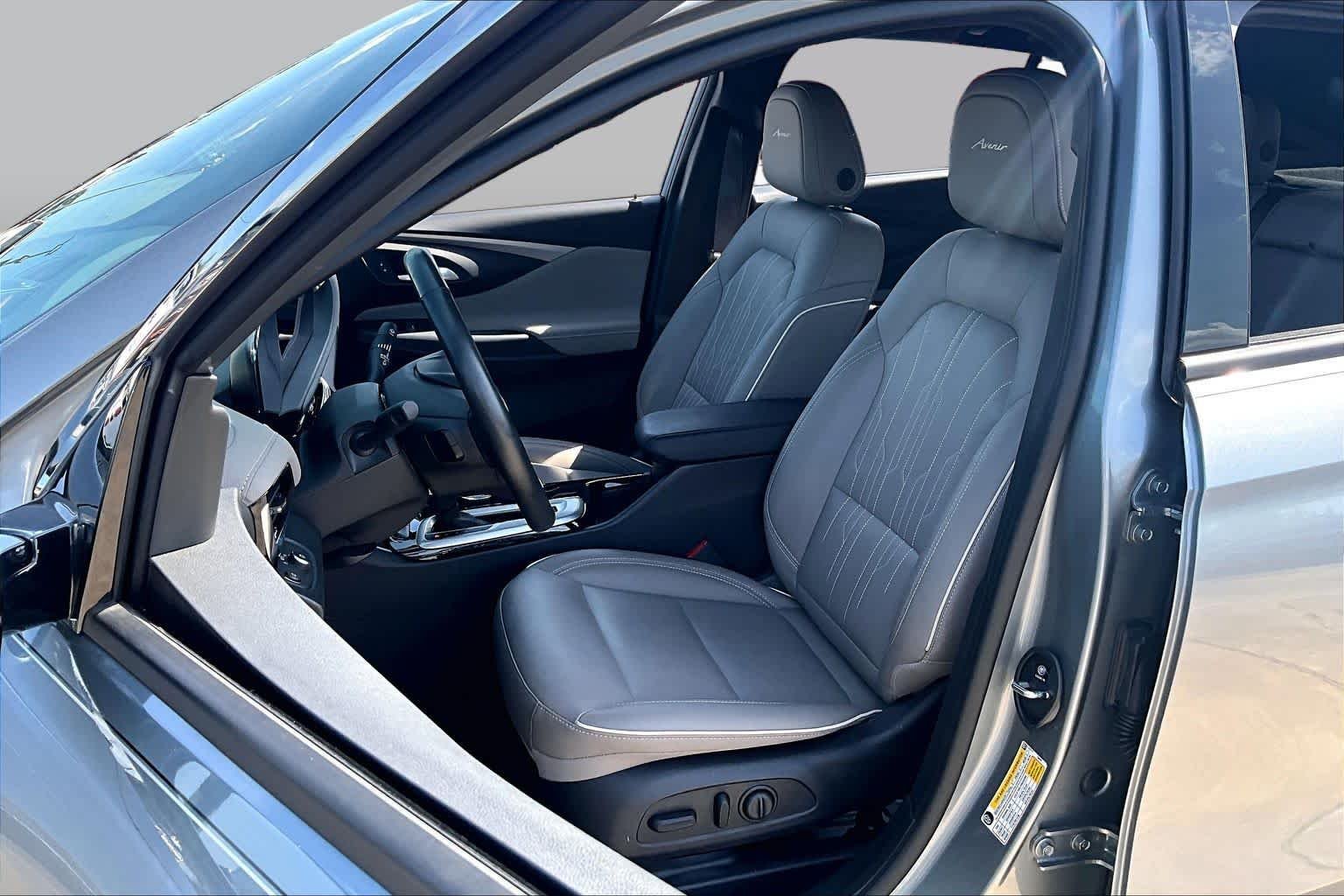 Used 2025 Moonstone Gray Metallic Buick Avenir image 8