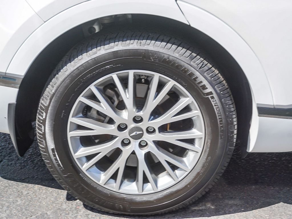 Used 2024 White Genesis 2.5T image 9