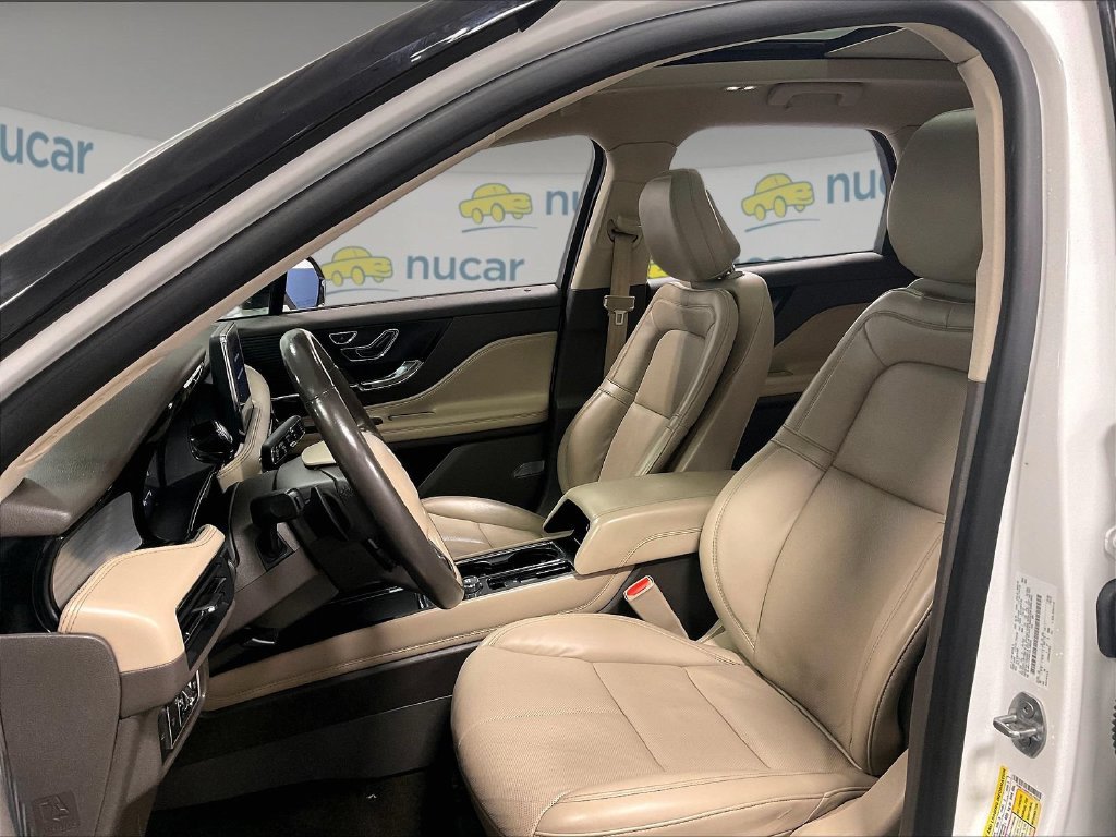 Used 2020 White Lincoln Standard image 10