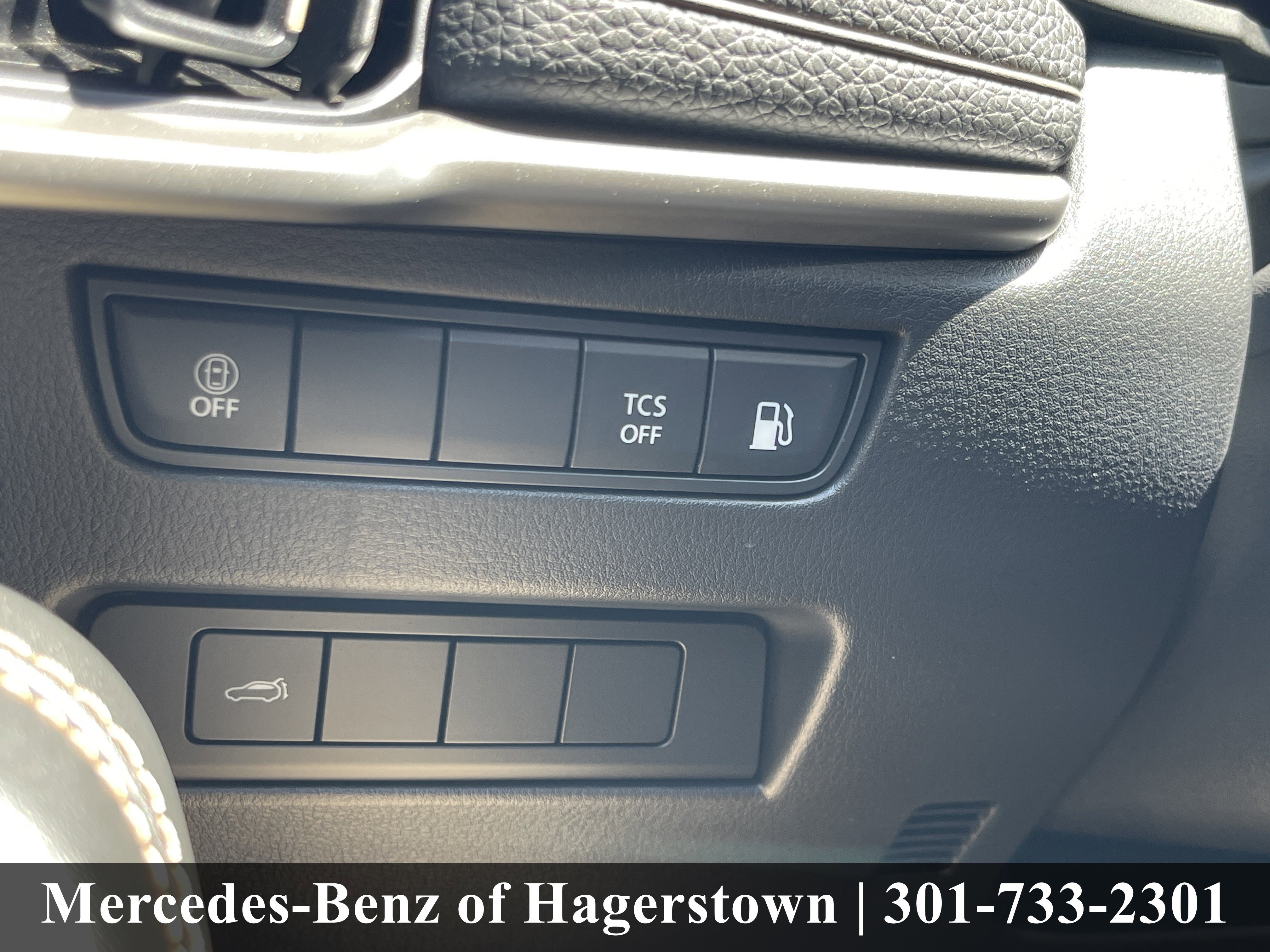 Used 2024 Deep Crystal Blue Mica Mazda Preferred AWD image 19