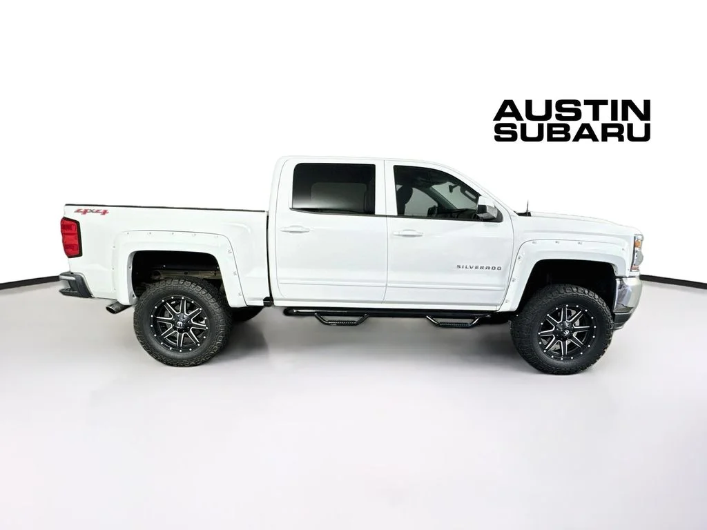 Used 2017 White Chevrolet LT image 8
