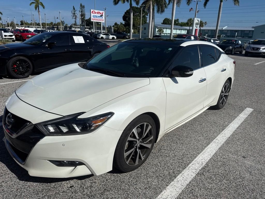 2018 Nissan Maxima SL's photo