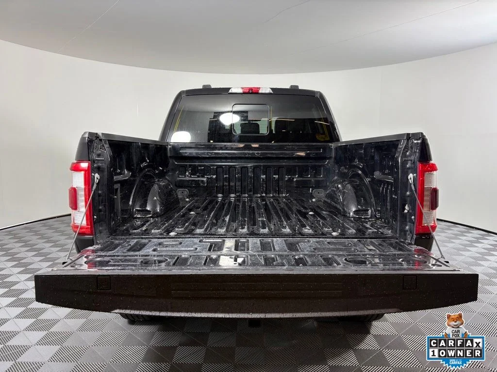 Used 2022 Black Ford Lariat image 10
