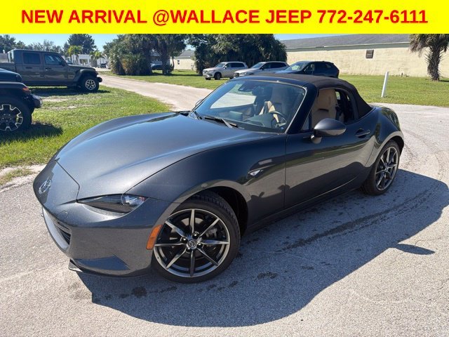 Used 2016 Gray Mazda Grand Touring image 1