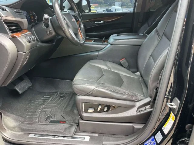 Used 2016 Black Raven Cadillac Premium image 31