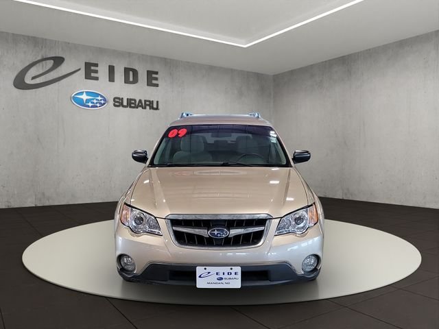 Used 2009 Harvest Gold Metallic Subaru 2.5i image 3