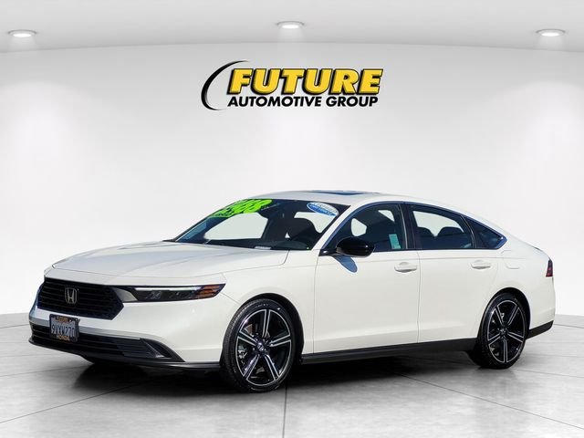 Used 2025 White Honda Sport image 5