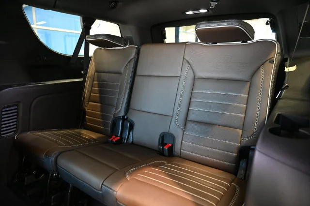 2026 GMC Yukon XL Denali Ultimate - Photo 15