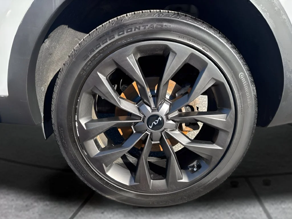 Used 2022 Gray Kia X-Line EX image 35