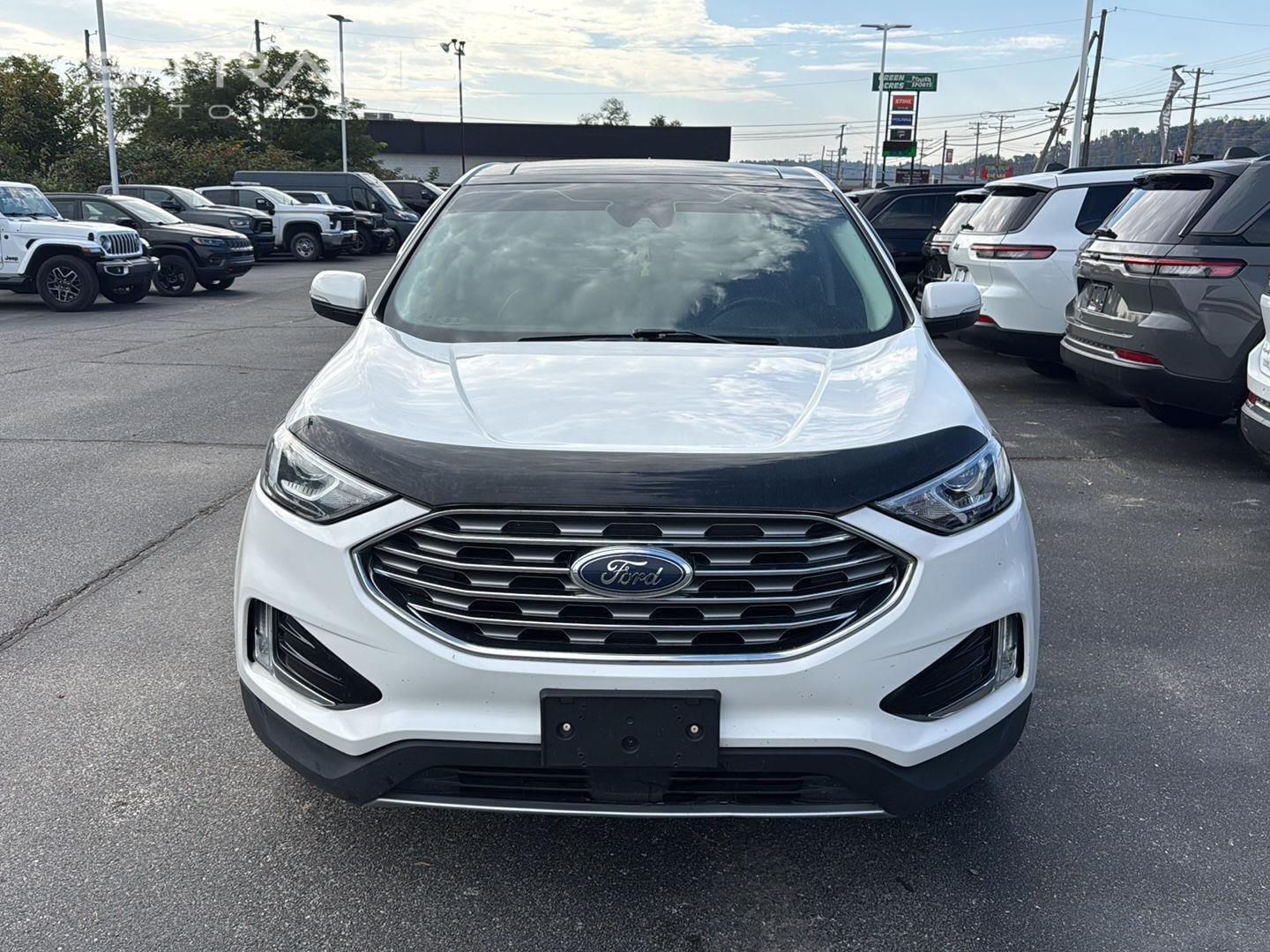 Used 2020 Star White Metallic Tri-Coat Ford SEL image 2