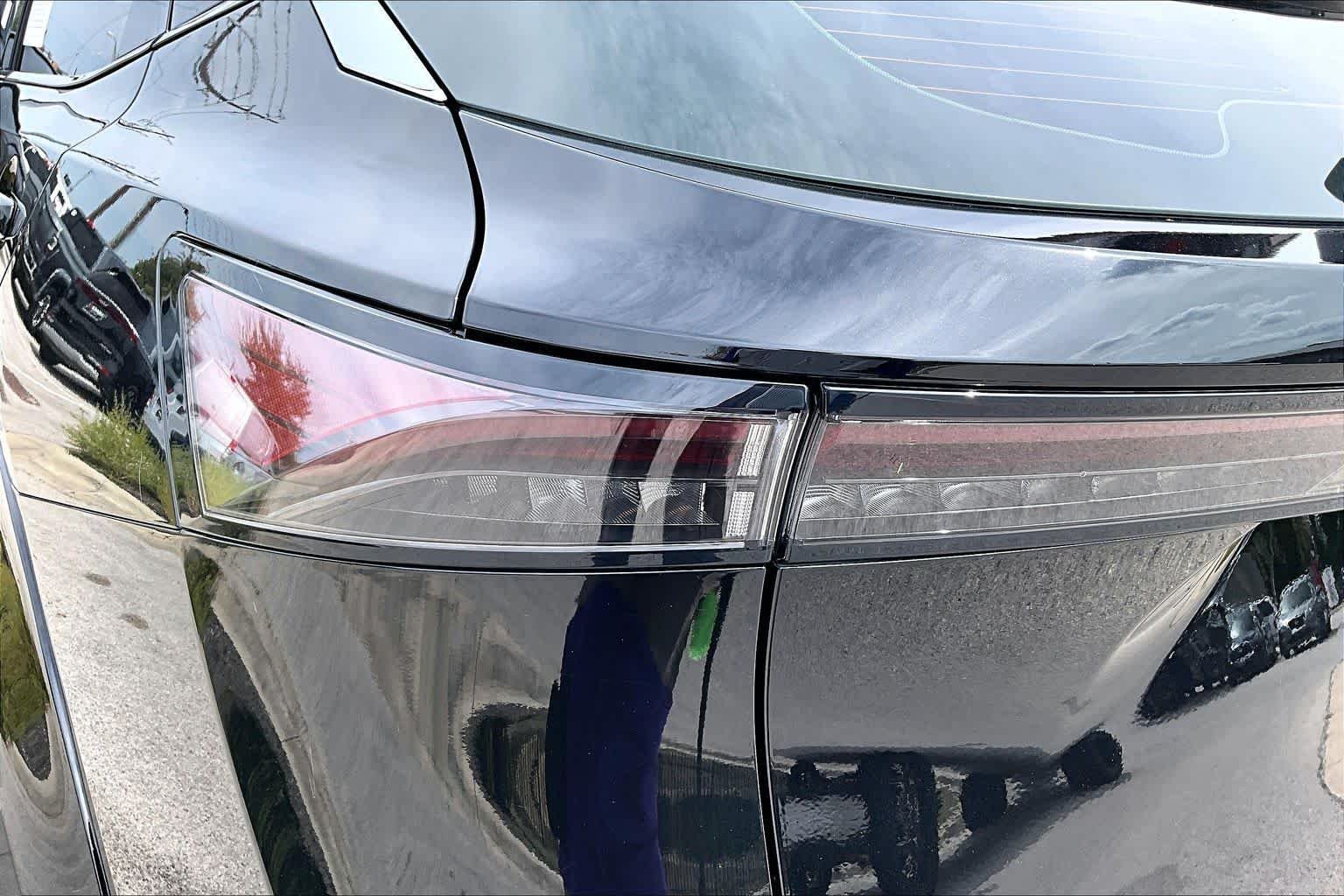 Used 2023 Black Diamond Pearl Nissan ENGAGE image 28