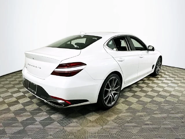 New 2026 White Genesis 2.5T Prestige image 4