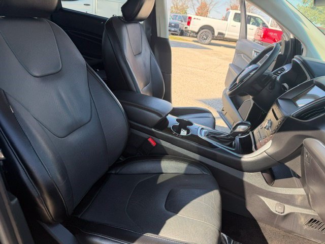 Used 2018 Shadow Black Ford Titanium image 38