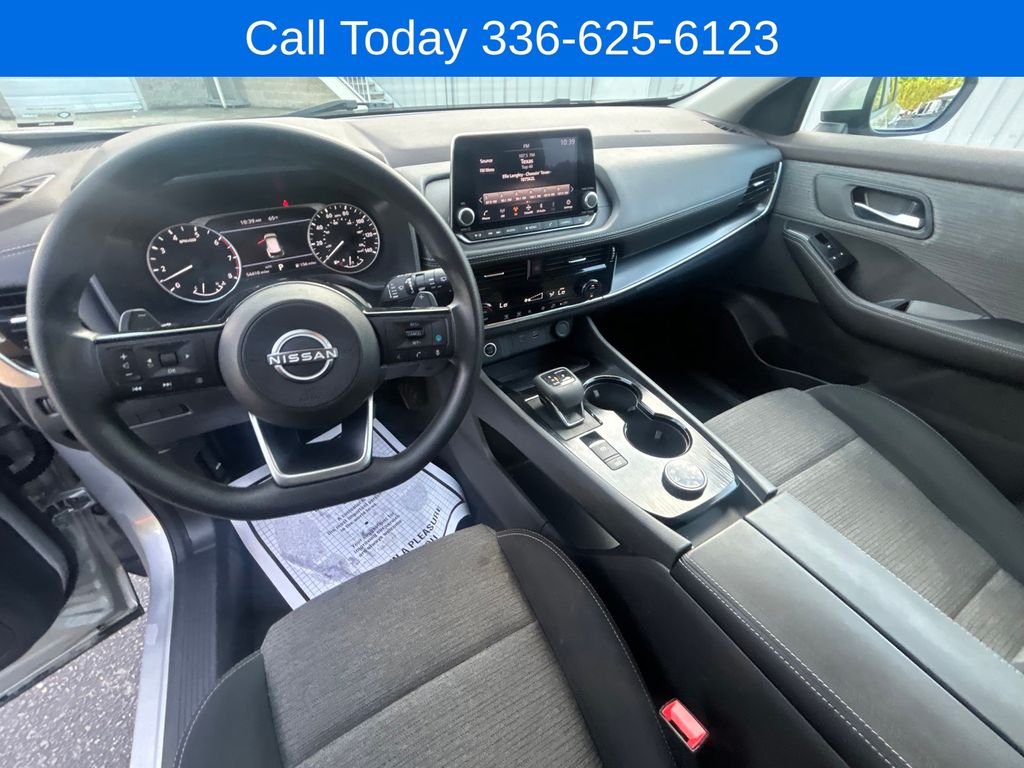 Used 2022 Silver Nissan SV image 25