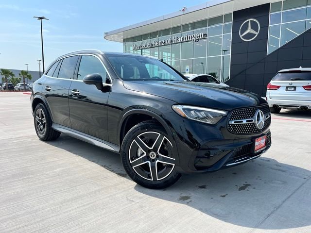 New 2026 Black Mercedes-Benz GLC 300 image 1