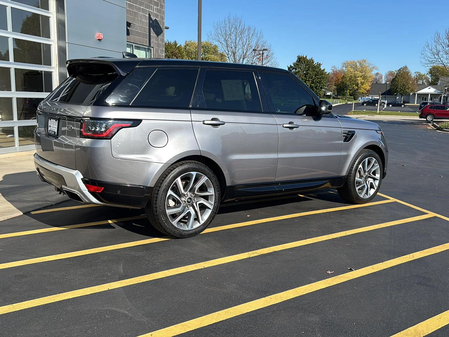 Used 2021 Eiger Grey Land Rover HSE Silver Edition image 6