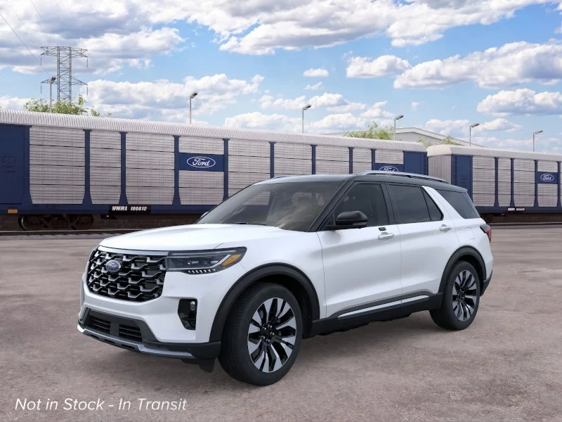 New 2026 Star White Metallic Tri-Coat Ford Platinum™ image 1