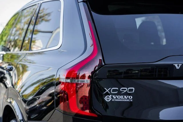 2026 Volvo XC90 Plus - Photo 6