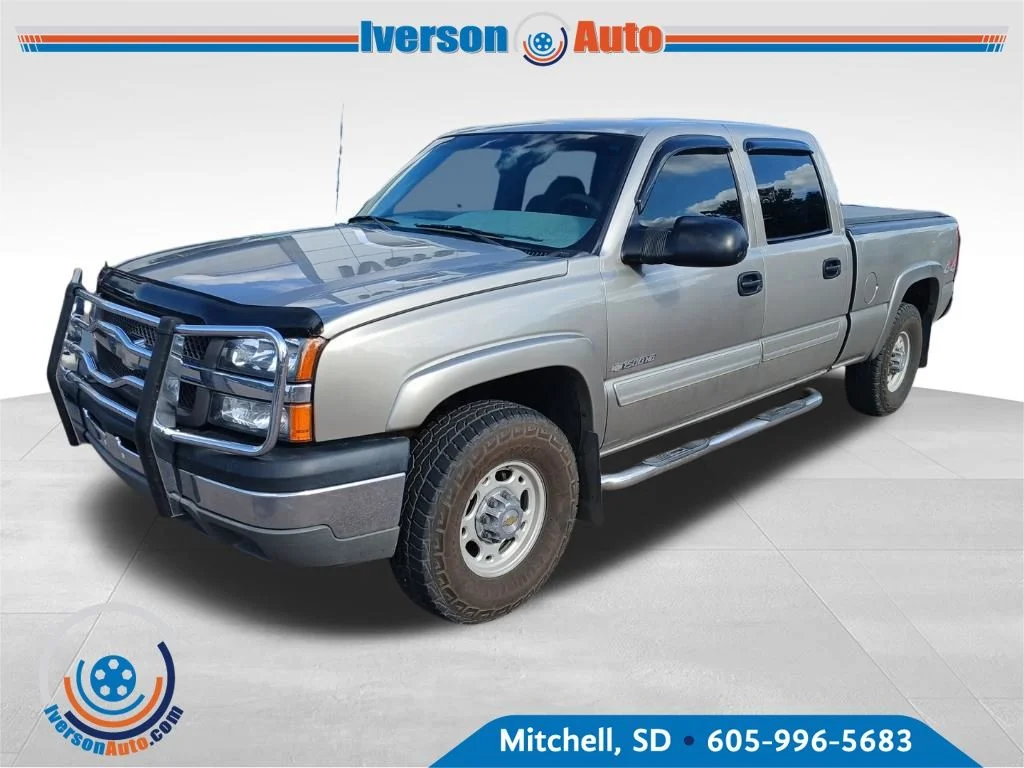 Used 2003 Gray Chevrolet LS image 3