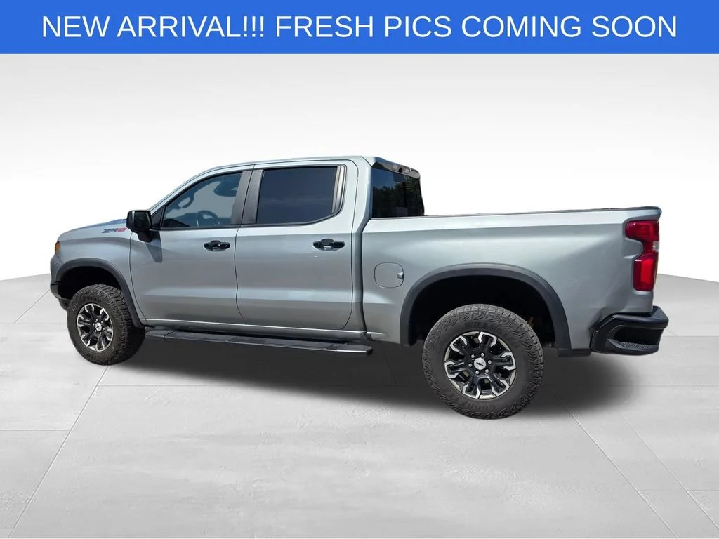 Used 2024 Sterling Gray Metallic Chevrolet ZR2 image 4